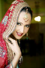 bridal-red-3.jpg (124231 bytes)