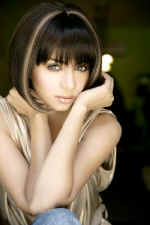 fashion-bob.jpg (80529 bytes)